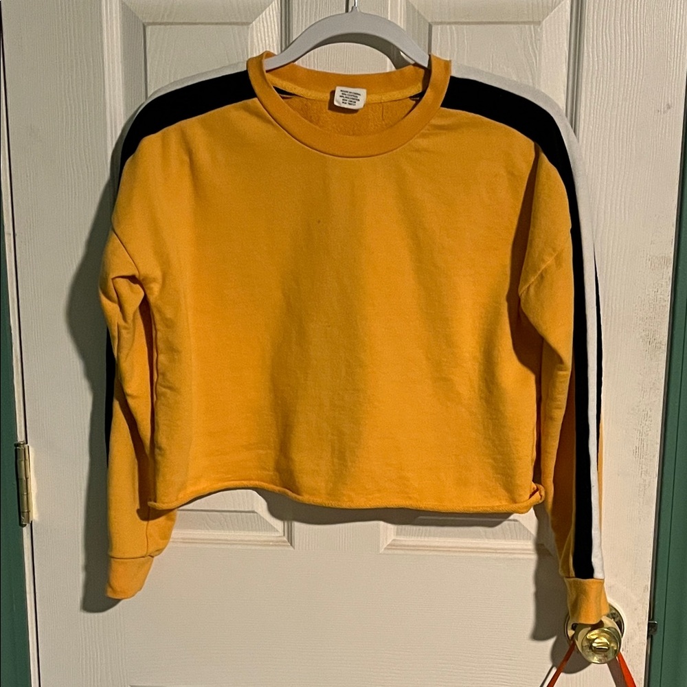Longsleeve Crop Top Sweatshirt